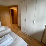 Haus Monika 아파트 *